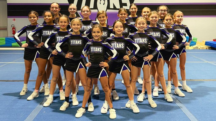 Nuove divise per gli atleti di Alba Cheer Titans Nuove divise per gli atleti di Alba Cheer Titans