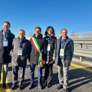 L’Associazione Commercianti Albesi sull’apertura della A33: "“L’attesa è finita, ma i costi sono incalcolabili” L’Associazione Commercianti Albesi sull’apertura della A33: "“L’attesa è finita, ma i costi sono incalcolabili”