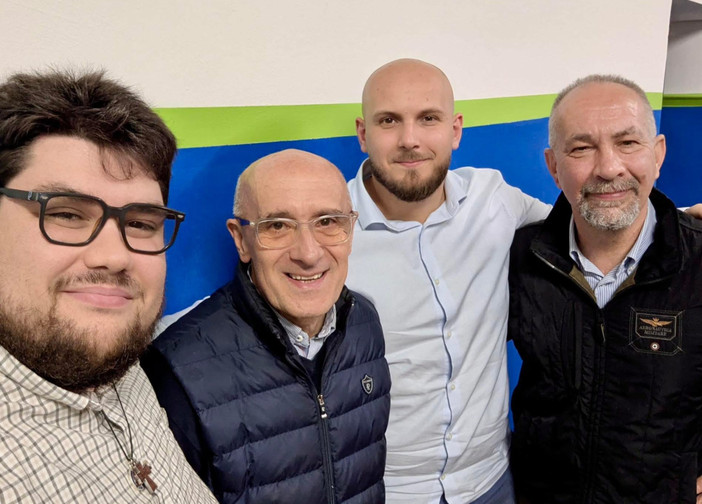 I vertici di Azione col direttore della Caritas albese don Domenico Degiorgis I vertici di Azione col direttore della Caritas albese don Domenico Degiorgis