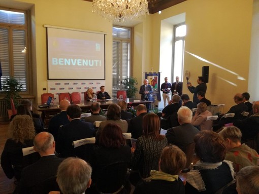 A Torino l'assemblea di ANCI Piemonte: &quot;Sindaci in prima fila, ma spesso lasciati soli e senza risorse dallo Stato&quot;