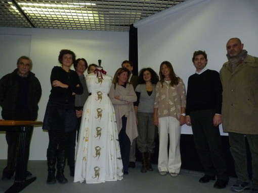 La presentazione di “999 storie sull'amore”. Fotoservizio Gisella Divino (© targatocn.it)