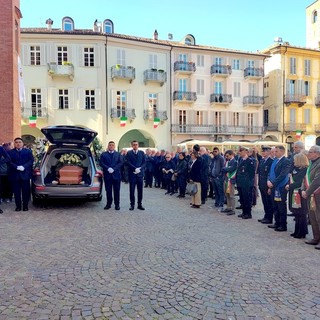 I funerali di Giacomo Oddero presso il Duomo di Alba