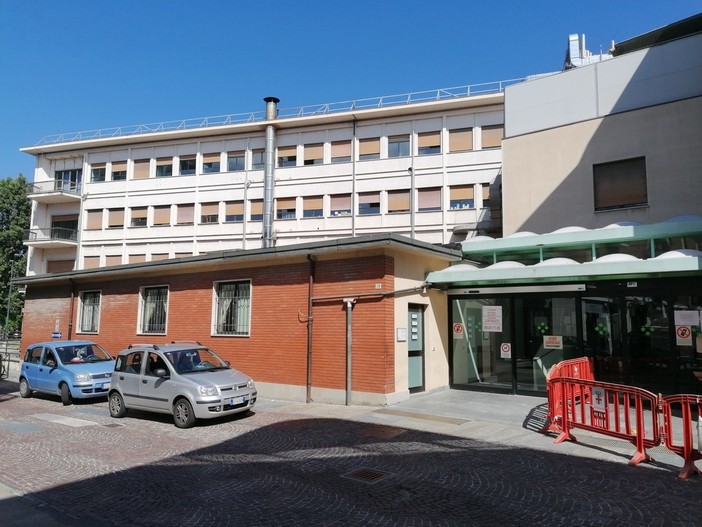La parte nuova dell'ex San Lazzaro, destinata a venire abbattuta La parte nuova dell'ex San Lazzaro, destinata a venire abbattuta