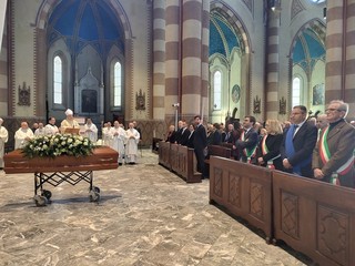 I funerali di Giacomo Oddero presso il Duomo di Alba