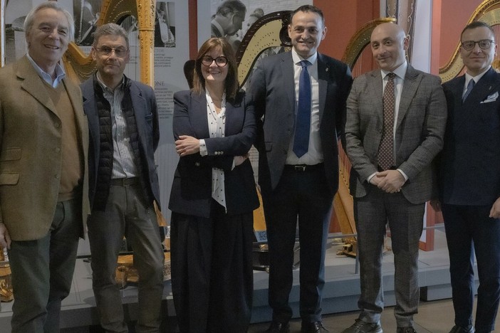 Piasco e Viggiano unite dalla musica: verso un patto di amicizia nel segno dell’arpa