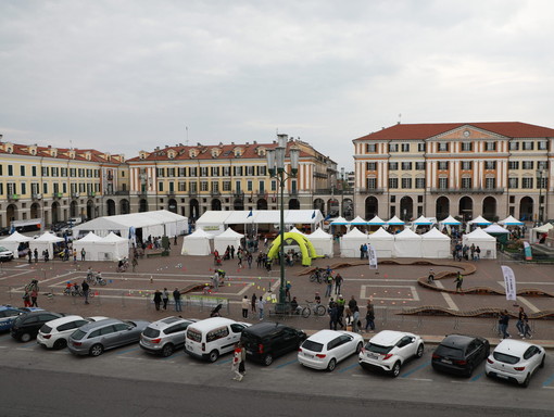 Alcuni momenti del Cuneo Bike Festival - foto di Raffaele Massano Alcuni momenti del Cuneo Bike Festival - foto di Raffaele Massano