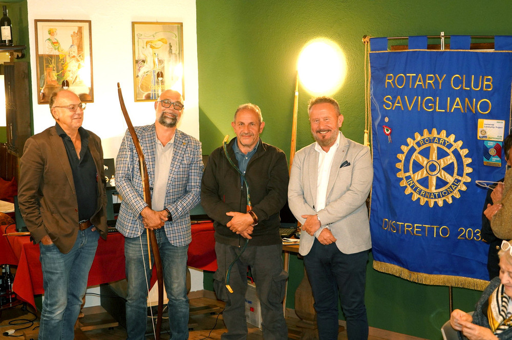 Dai Longobardi all'archeologia sperimentale: il Rotary Savigliano alla scoperta del Parco Cannetum con Enrico Ascani Dai Longobardi all'archeologia sperimentale: il Rotary Savigliano alla scoperta del Parco Cannetum con Enrico Ascani