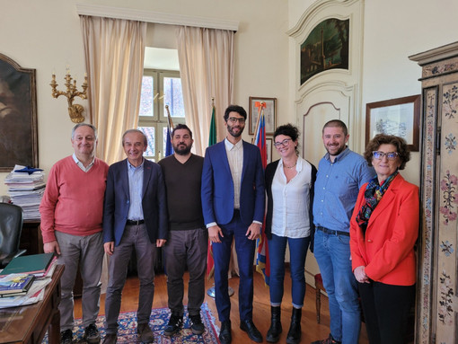 Abderrahmane Amajou accolto dalla Giunta comunale Abderrahmane Amajou accolto dalla Giunta comunale