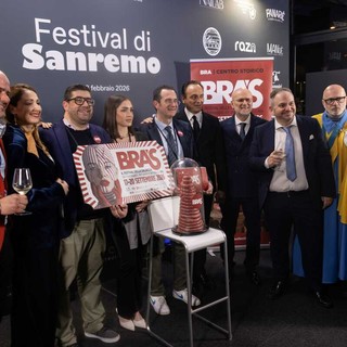 BRA'S conquista il Festival di Sanremo: salsiccia, formaggio, pane e riso di Bra nel Salotto delle Celebrità con Cirio e il sindaco Mager