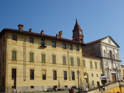 “Voci di Saggezza Digitale”: a Bra una mostra su bullismo e uso consapevole della rete “Voci di Saggezza Digitale”: a Bra una mostra su bullismo e uso consapevole della rete