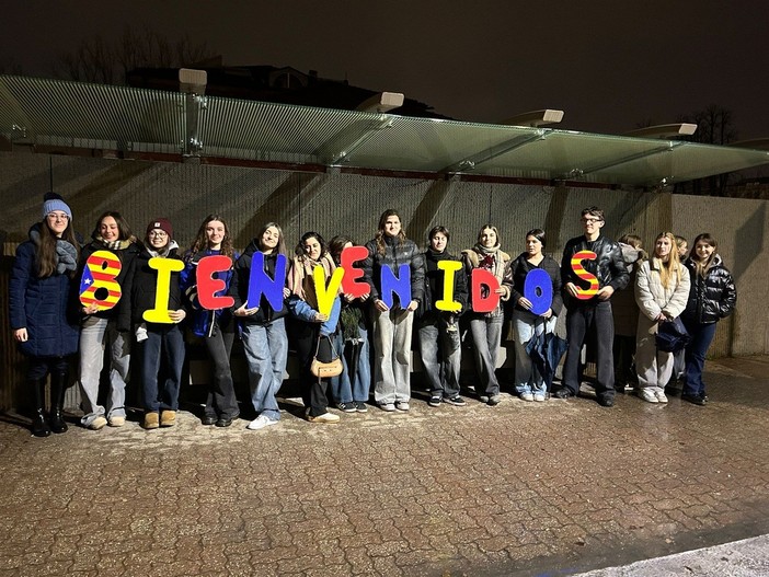 Studenti spagnoli in Erasmus all’Artistico Gallizio di Alba Studenti spagnoli in Erasmus all’Artistico Gallizio di Alba