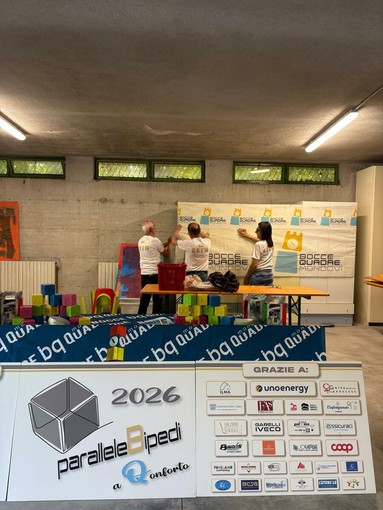 Mondovì: prosegue il tour di “ParalleleBipedi a Qonforto Mondovì: prosegue il tour di “ParalleleBipedi a Qonforto