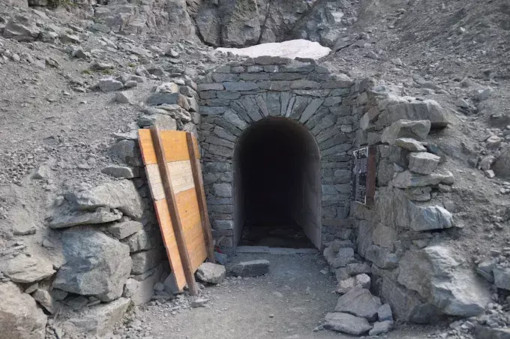 Il Buco di Viso sul lato francese Il Buco di Viso sul lato francese