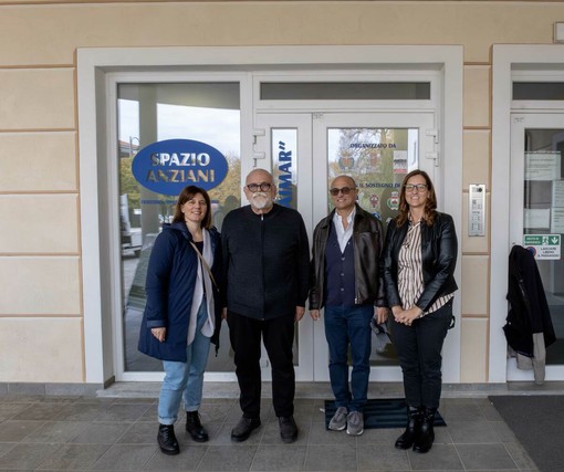 Il Presidente Tommaso Alfieri, la vice presidente Elisa Daniele, il direttore Luca Gosso e la responsabile dei servizi Gabriella Brino Il Presidente Tommaso Alfieri, la vice presidente Elisa Daniele, il direttore Luca Gosso e la responsabile dei servizi Gabriella Brino