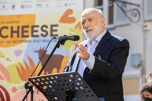 Carlin Petrini, fondatore dell’associazione Slow Food, tra gli ospiti dell'incontro albese