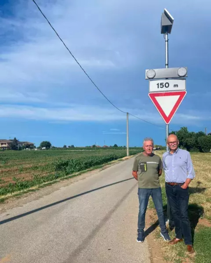 Busca, nuovi segnali luminosi all'incrocio tra via Ferrera e via Cuneo Busca, nuovi segnali luminosi all'incrocio tra via Ferrera e via Cuneo