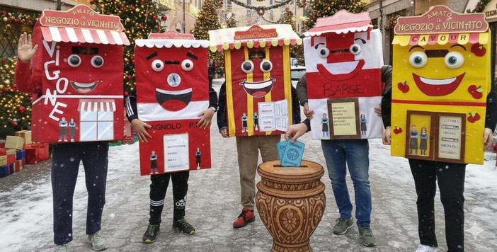 A Barge e Bagnolo l’estrazione dei biglietti del concorso natalizio