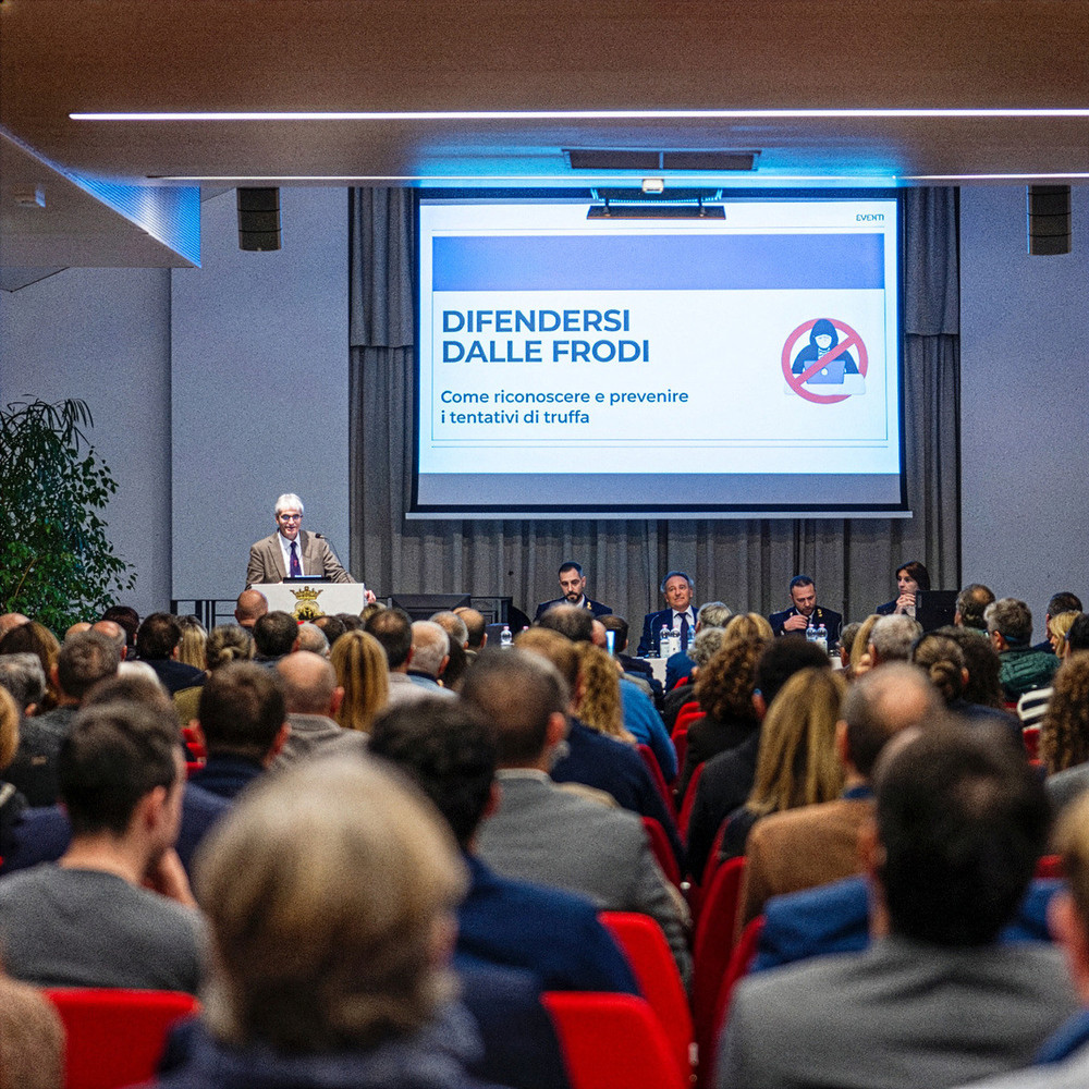Un incontro sulle frodi informatiche organizzato dal Banco Azzoaglio