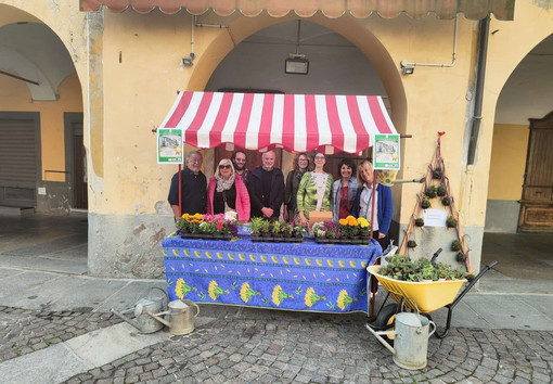 "Città Fiorita 2026”: Bene Vagienna si riempie di colori e profumi