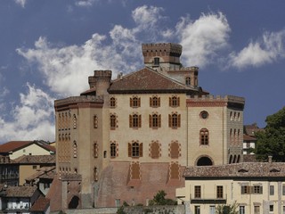 Barolo (foto Pierangelo Vacchetto) Barolo (foto Pierangelo Vacchetto)