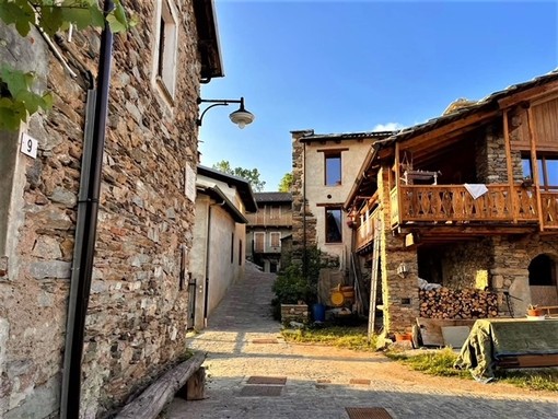 Iniziative, comunità e territori della bassa Valle Maira: torna “Borghi in dialogo” Iniziative, comunità e territori della bassa Valle Maira: torna “Borghi in dialogo”