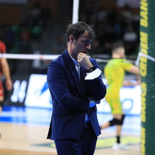 Un preoccupato Matteo Battocchio durante Cuneo-Civitanova (Foto Margherita Leone)