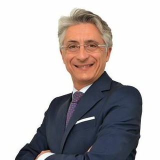 L’ex sindaco di Alba Carlo Bo esprime ferma condanna per gli striscioni affissi da Azione Studentesca