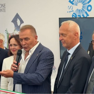 Assessore PaoloBongioanni all'inaugurazione di Cheese a Bra, poco prima del taglio del nastro Assessore PaoloBongioanni all'inaugurazione di Cheese a Bra, poco prima del taglio del nastro