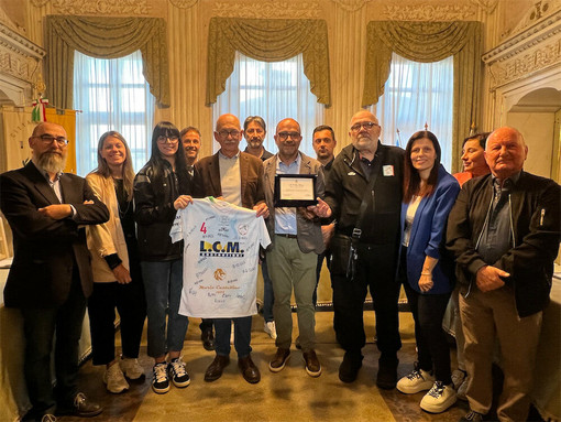 La squadra ricevuta in Comune La squadra ricevuta in Comune
