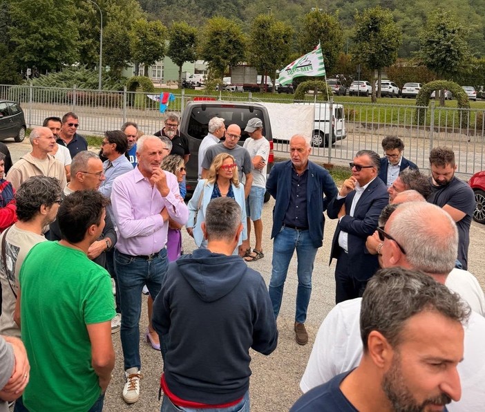 Dana Graziano, Bergesio: "Inaccettabile il trasferimento dei 180 lavoratori da Sommariva Perno" Dana Graziano, Bergesio: "Inaccettabile il trasferimento dei 180 lavoratori da Sommariva Perno"