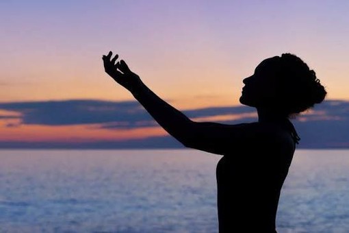 Abitare il corpo con gentilezza tra Mindfulness e Self-Compassion: a Borgo San Dalmazzo il nuovo percorso sulla corporeità Abitare il corpo con gentilezza tra Mindfulness e Self-Compassion: a Borgo San Dalmazzo il nuovo percorso sulla corporeità