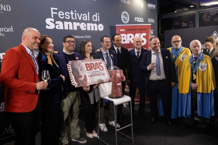 BRA'S conquista il Festival di Sanremo: salsiccia, formaggio, pane e riso di Bra nel Salotto delle Celebrità con Cirio e il sindaco Mager