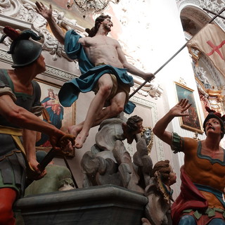 Statua del Cristo Risorto, chiesa dei Battuti Bianchi, a Bra