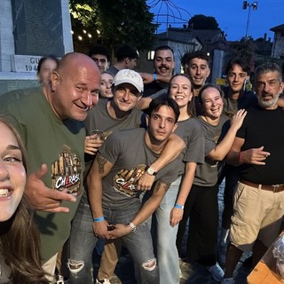 Cherasco, “La Notte Stellata” conquista la città tra musica e solidarietà