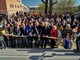 Il taglio del nastro per l'inaugurazione del nuovo Polo scolastico di Costigliole Saluzzo (foto agenzia acca)
