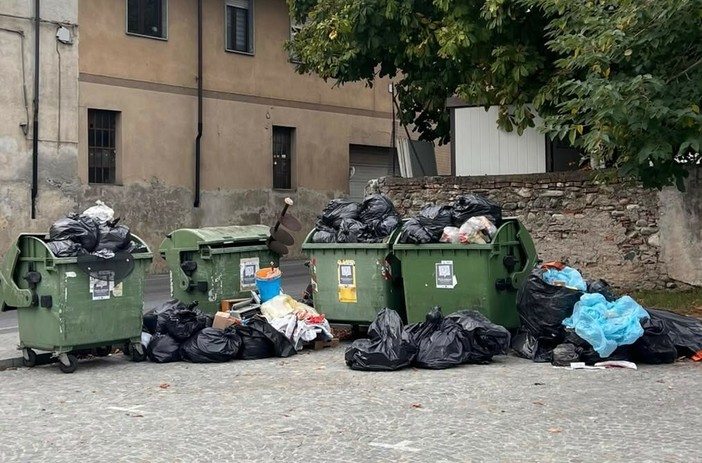 Abbandono di rifiuti, sanzione da 1.000 euro a Costigliole Saluzzo Abbandono di rifiuti, sanzione da 1.000 euro a Costigliole Saluzzo