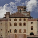 il Castello Falletti,  di Barolo, sede del WiLa