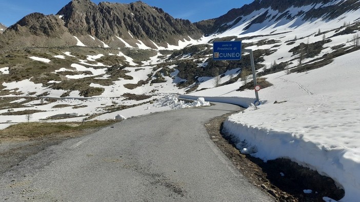 Riapre completamente la sp 255 del Colle della Lombarda Riapre completamente la sp 255 del Colle della Lombarda