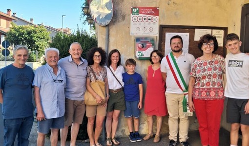 Ceretto di Costigliole Saluzzo ha il suo defibrillatore Ceretto di Costigliole Saluzzo ha il suo defibrillatore