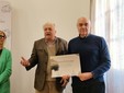 Diploma al Comune di Murisengo ricevuto dal sindaco  Giovanni Baroero.