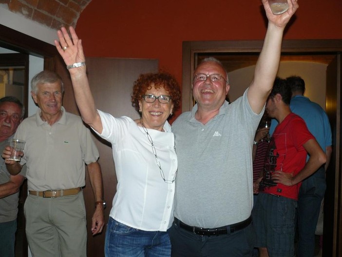Il momento dell'elezione di Cussa (col vicesindaco Silvana Folco) del 9 giugno 2014