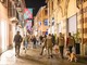 Alba celebra il “Capodanno del Tartufo”: cercatori in sfilata, presentazione a teatro e brindisi delle eccellenze in piazza Alba celebra il “Capodanno del Tartufo”: cercatori in sfilata, presentazione a teatro e brindisi delle eccellenze in piazza