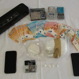 La cocaina arrivava a domicilio: arrestato un venticinquenne