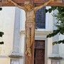 Racconigi, il "Cristo con i jeans" torna davanti ai Cappuccini