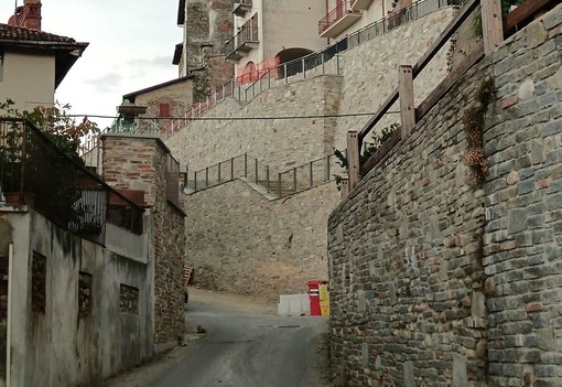 Via Siccardi a Costigliole Saluzzo, dopo i lavori di riqualificazione Via Siccardi a Costigliole Saluzzo, dopo i lavori di riqualificazione