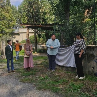 Luca Madala assessore di Verzuolo, Cristina Bertolino di Folklore in Piemonte, Mattia Meirone Barbero presidente della Compagnia del Cardo e la vicesindaca di Cardè Lorena Bechis
