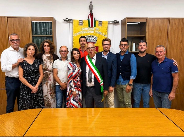 Castiglione Tinella, insediato il sindaco Franco Soave. Luca Filippa vicesindaco, Mirko Arione assessore Castiglione Tinella, insediato il sindaco Franco Soave. Luca Filippa vicesindaco, Mirko Arione assessore