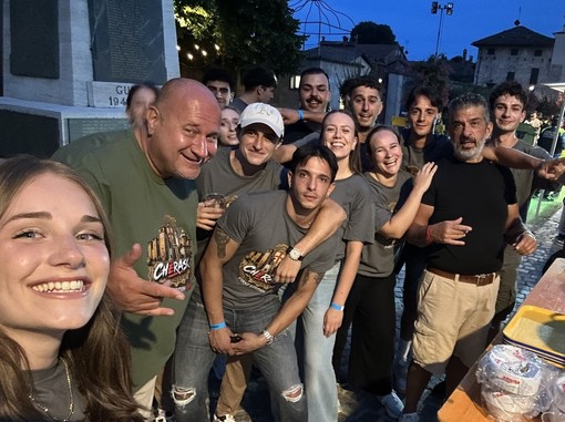 Cherasco, “La Notte Stellata” conquista la città tra musica e solidarietà Cherasco, “La Notte Stellata” conquista la città tra musica e solidarietà
