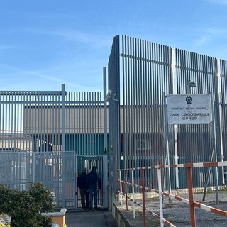 L'entrata del carcere di frazione Cerialdo a Cuneo