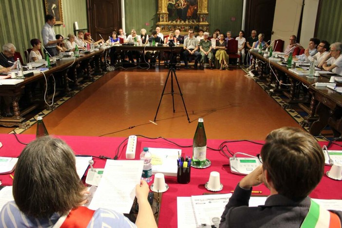 Un momento della seduta consigliare di ieri